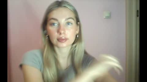 Snapshot of syrami chatting on 07.15.26 syrami online show from 07.15.26