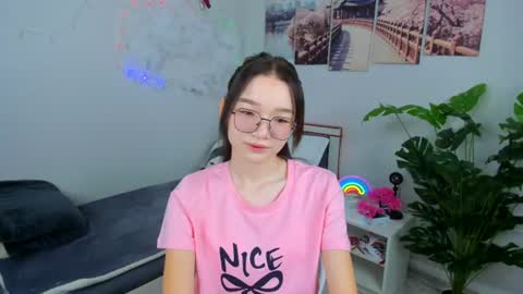 Snapshot of syuri_sun chatting on 06.16.26 Yuki online show from 06.16.26