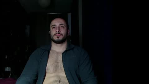 Snapshot of t_huracane chatting on 02.08.25 Huracane online show from 02.08.25