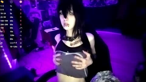 Lina online show from 04.15.26