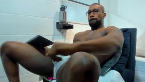 Snapshot of tafari_1 chatting on 07.16.26 Tafari Zulu online show from 07.16.26