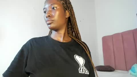 Snapshot of tahira_21 chatting on 04.21.26 Tahira online show from 04.21.26