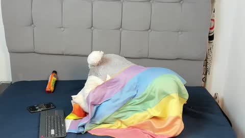 Snapshot of tailor_hot1 chatting on 10.23.25 tailor online show from 10.23.25