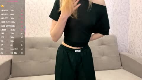 Snapshot of tainastoa chatting on 04.09.26 Tessa online show from 04.09.26