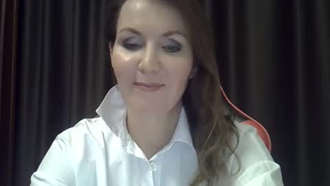 taisialucky77 online show from 12.17.25