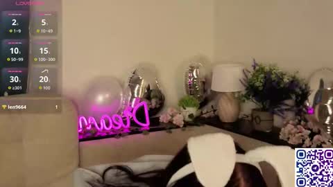 Soo Ying online show from 02.13.26