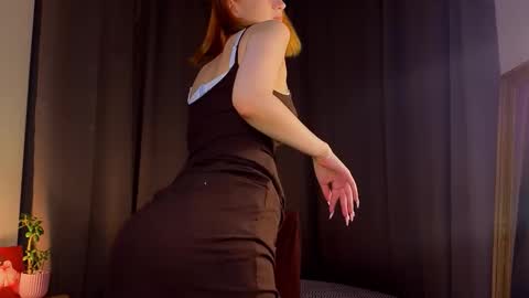 Snapshot of taiteedgington chatting on 09.28.25 im Lally online show from 09.28.25