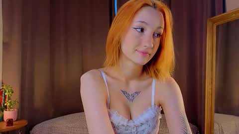 Snapshot of taiteedgington chatting on 10.07.25 im Lally online show from 10.07.25