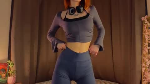 Snapshot of taiteedgington chatting on 10.12.25 im Lally online show from 10.12.25