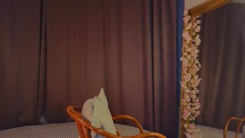 Snapshot of taiteedgington chatting on 11.23.25 im Lally online show from 11.23.25