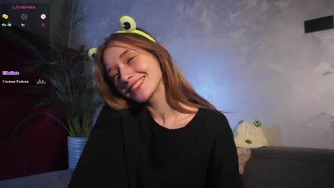 Mia online show from 04.10.26