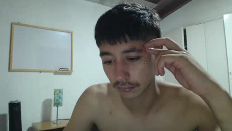 Snapshot of talhi_ chatting on 12.29.24 talhi_ online show from 12.29.24