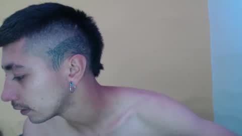 Snapshot of talhi_ chatting on 11.22.25 talhi_ online show from 11.22.25