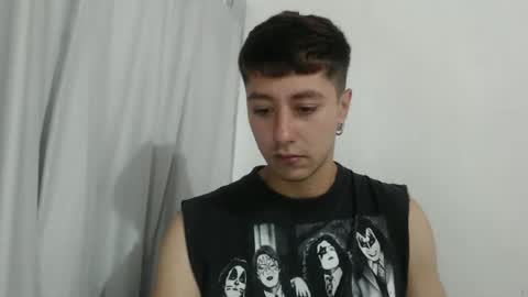 Snapshot of talhi_ chatting on 01.10.26 talhi_ online show from 01.10.26