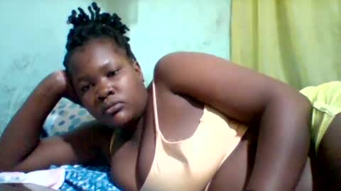 Snapshot of taliah254 chatting on 06.25.26 taliah254 online show from 06.25.26