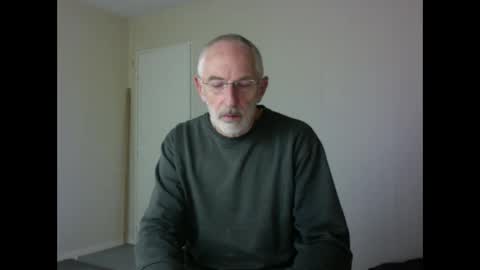 Snapshot of taliesin4321 chatting on 11.10.25 Jack Pierrot online show from 11.10.25