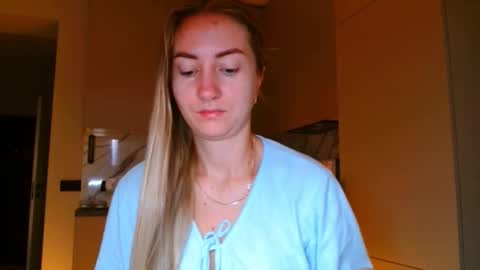  Kira  online show from 11.18.25