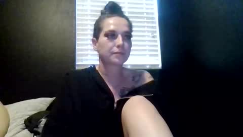 Snapshot of tallhungcloudy chatting on 05.19.26 tallhungcloudy online show from 05.19.26