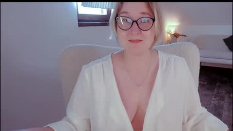 tallinnlove online show from 05.27.26