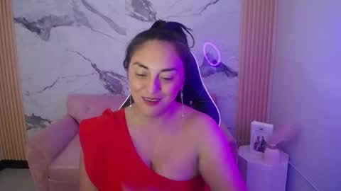 Snapshot of tamara_ch1 chatting on 11.08.25 tamara_ch1 online show from 11.08.25