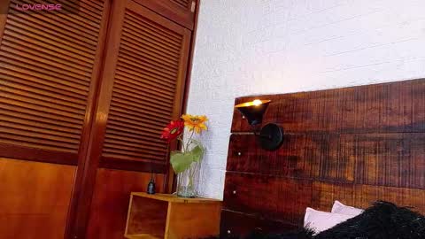 Snapshot of tamara_sanz1 chatting on 10.09.25 online show from 10.09.25