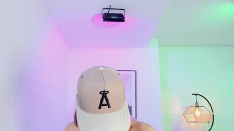 Snapshot of tamara_slimx chatting on 03.09.25 Tamara online show from 03.09.25