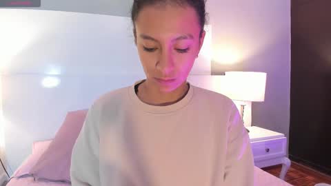 Snapshot of tamaraakins chatting on 01.13.26 Tamy online show from 01.13.26