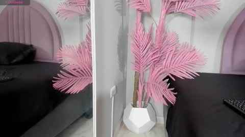 Snapshot of tamaramilleer chatting on 02.16.26 tamaramilleer online show from 02.16.26