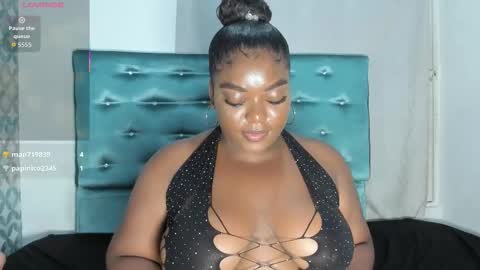 Snapshot of tamaramilleer chatting on 02.26.26 tamaramilleer online show from 02.26.26