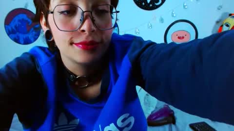 Snapshot of tamararoar chatting on 12.04.24 Tamara online show from 12.04.24