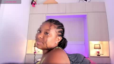 Snapshot of tamarazaki chatting on 01.17.25 Tami online show from 01.17.25