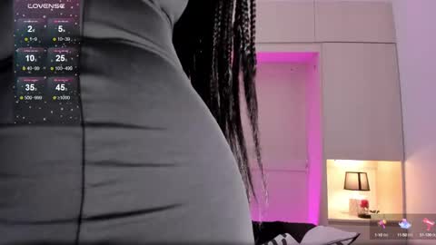 Snapshot of tamarazaki chatting on 02.03.25 Tami online show from 02.03.25