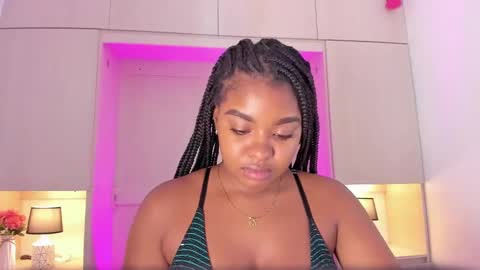 Snapshot of tamarazaki chatting on 03.04.25 Tami online show from 03.04.25