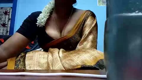 Snapshot of tamilmadhi520 chatting on 05.19.26 tamilmadhi520 online show from 05.19.26