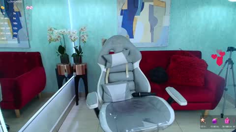 Snapshot of tammy_petit chatting on 02.06.25 Tammy online show from 02.06.25