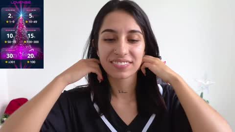 Snapshot of tammyandrade_ chatting on 12.21.24 tammy online show from 12.21.24