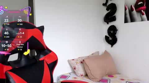 Snapshot of tammyandrade_ chatting on 10.17.25 tammy online show from 10.17.25