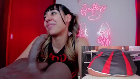 Snapshot of tamy_bennett chatting on 01.29.25 Tamara online show from 01.29.25