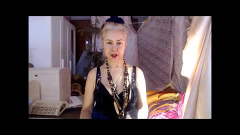 Milena online show from 12.17.25