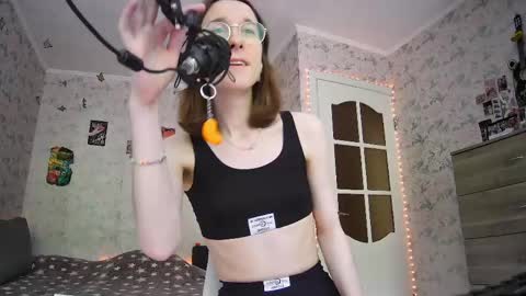Snapshot of tangerine4dreams chatting on 05.14.26 Milena Kuprianova online show from 05.14.26
