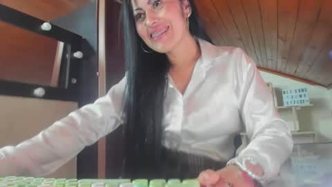 tania online show from 01.28.25