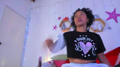 Snapshot of tanisha_curly chatting on 11.12.25 3 Tanisha 3 online show from 11.12.25