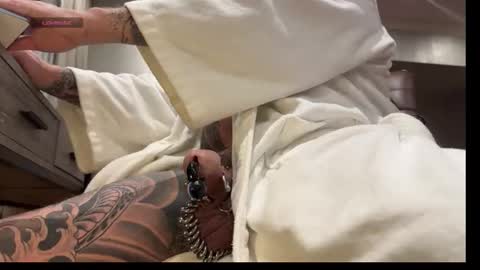 Tank Guy online show from 03.22.26