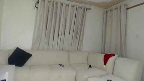 tania online show from 12.15.25