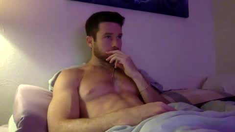 Snapshot of tantrichealing chatting on 12.01.25 Dr. Love online show from 12.01.25