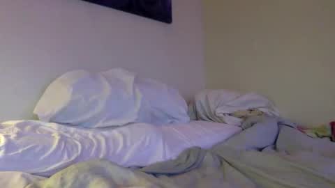 Snapshot of tantrichealing chatting on 12.20.25 Dr. Love online show from 12.20.25