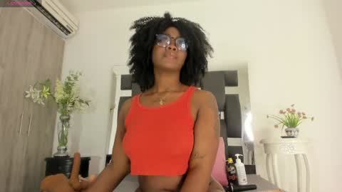 Snapshot of tanyyaa chatting on 01.11.25 Tanya online show from 01.11.25