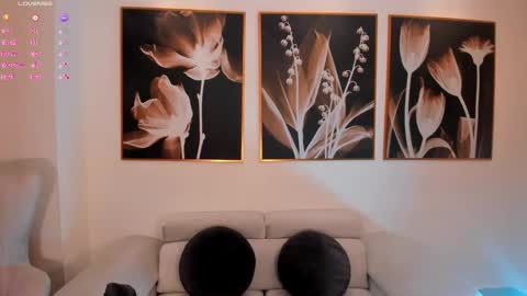 Snapshot of taralawrence chatting on 10.05.25 Tara Lawrence online show from 10.05.25