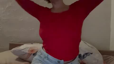 Snapshot of tarcymoon chatting on 04.26.26 tracypussy online show from 04.26.26