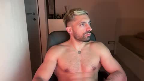 tarquit8 online show from 10.08.25